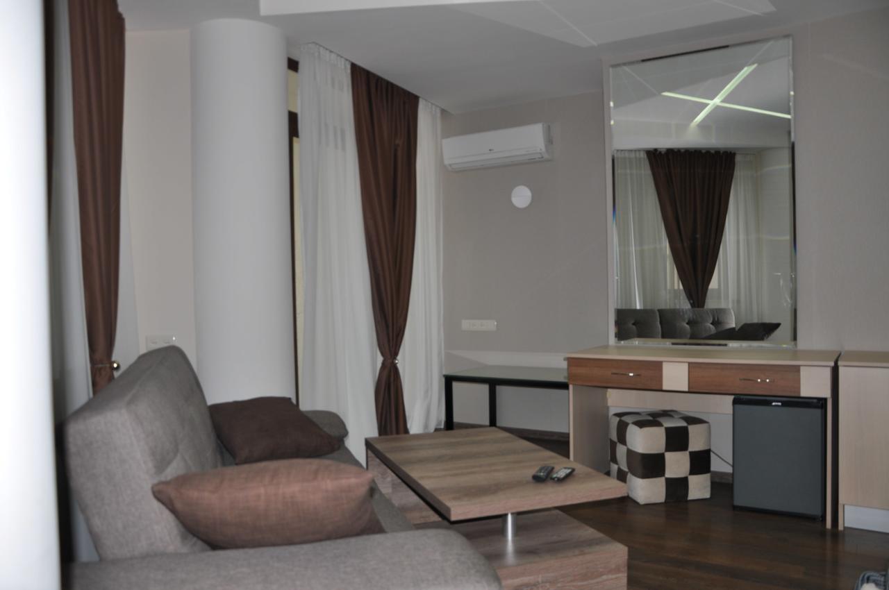 All Seasons Hotel On Freedom Square Tbilisi Luaran gambar