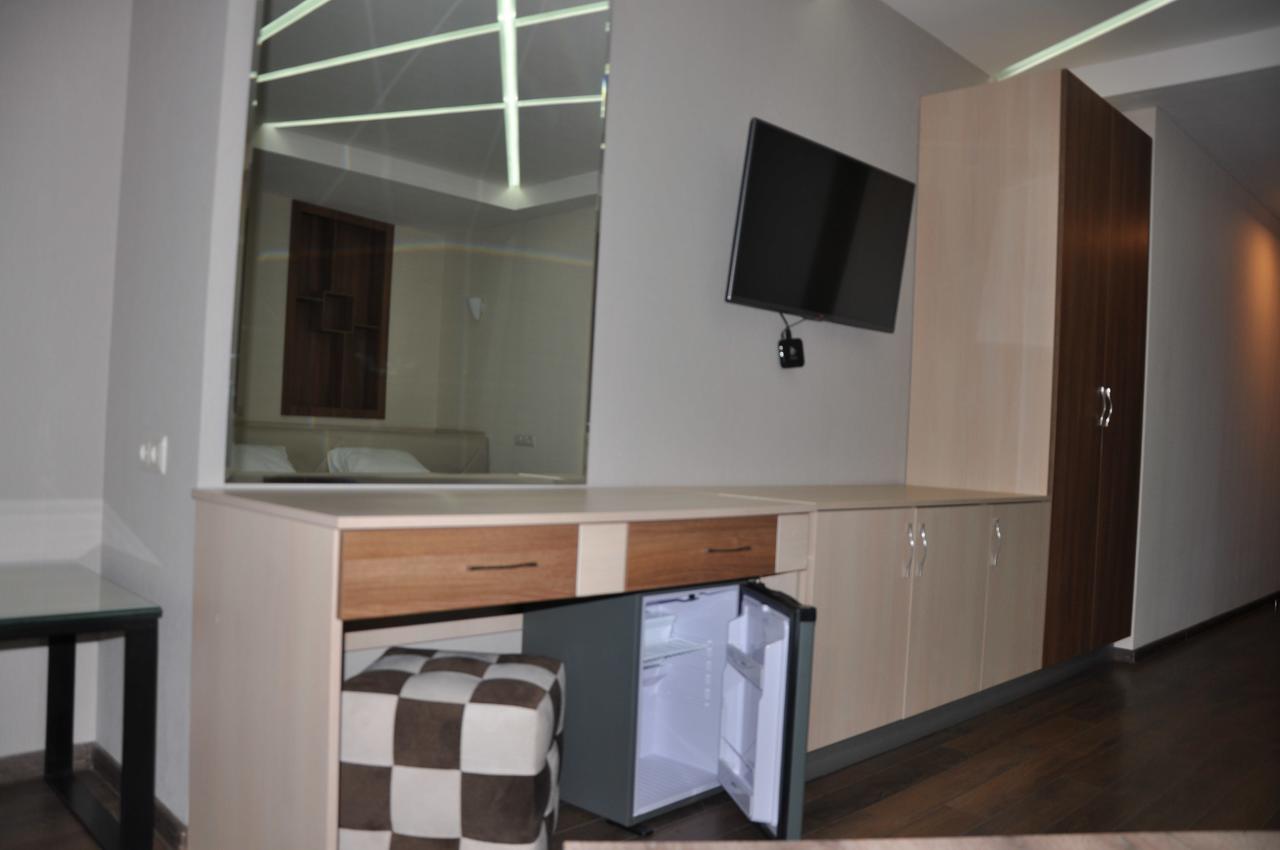 All Seasons Hotel On Freedom Square Tbilisi Luaran gambar