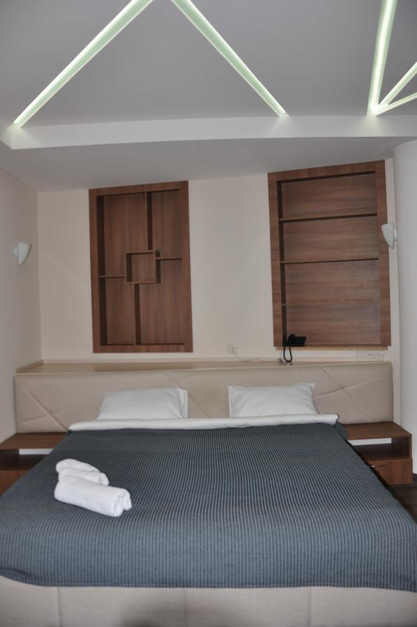 All Seasons Hotel On Freedom Square Tbilisi Luaran gambar