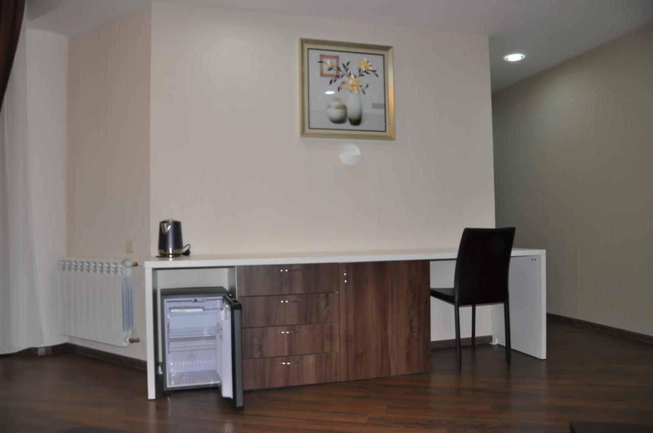 All Seasons Hotel On Freedom Square Tbilisi Luaran gambar