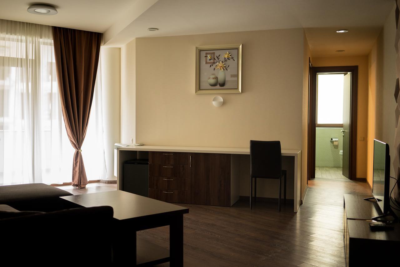 All Seasons Hotel On Freedom Square Tbilisi Luaran gambar