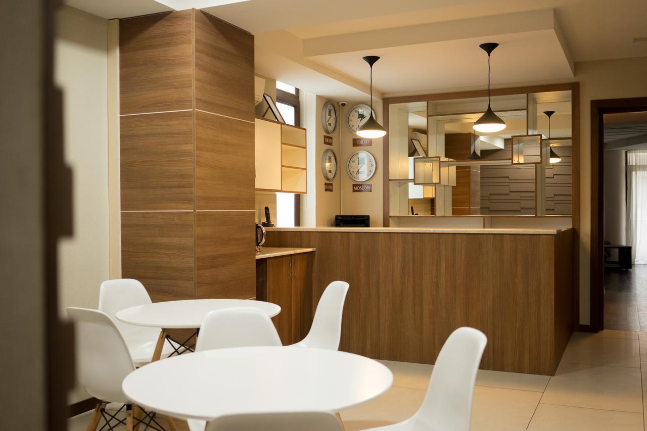 All Seasons Hotel On Freedom Square Tbilisi Luaran gambar