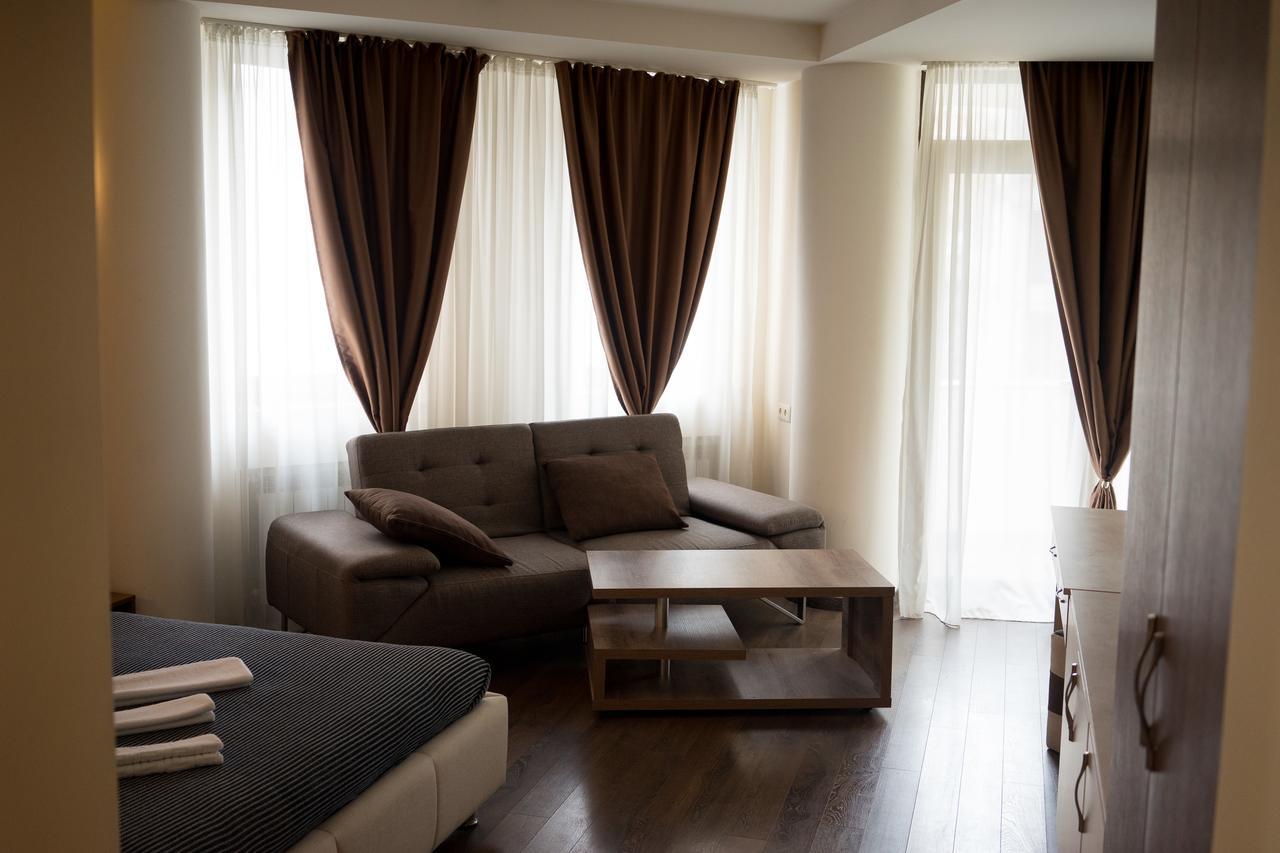 All Seasons Hotel On Freedom Square Tbilisi Luaran gambar