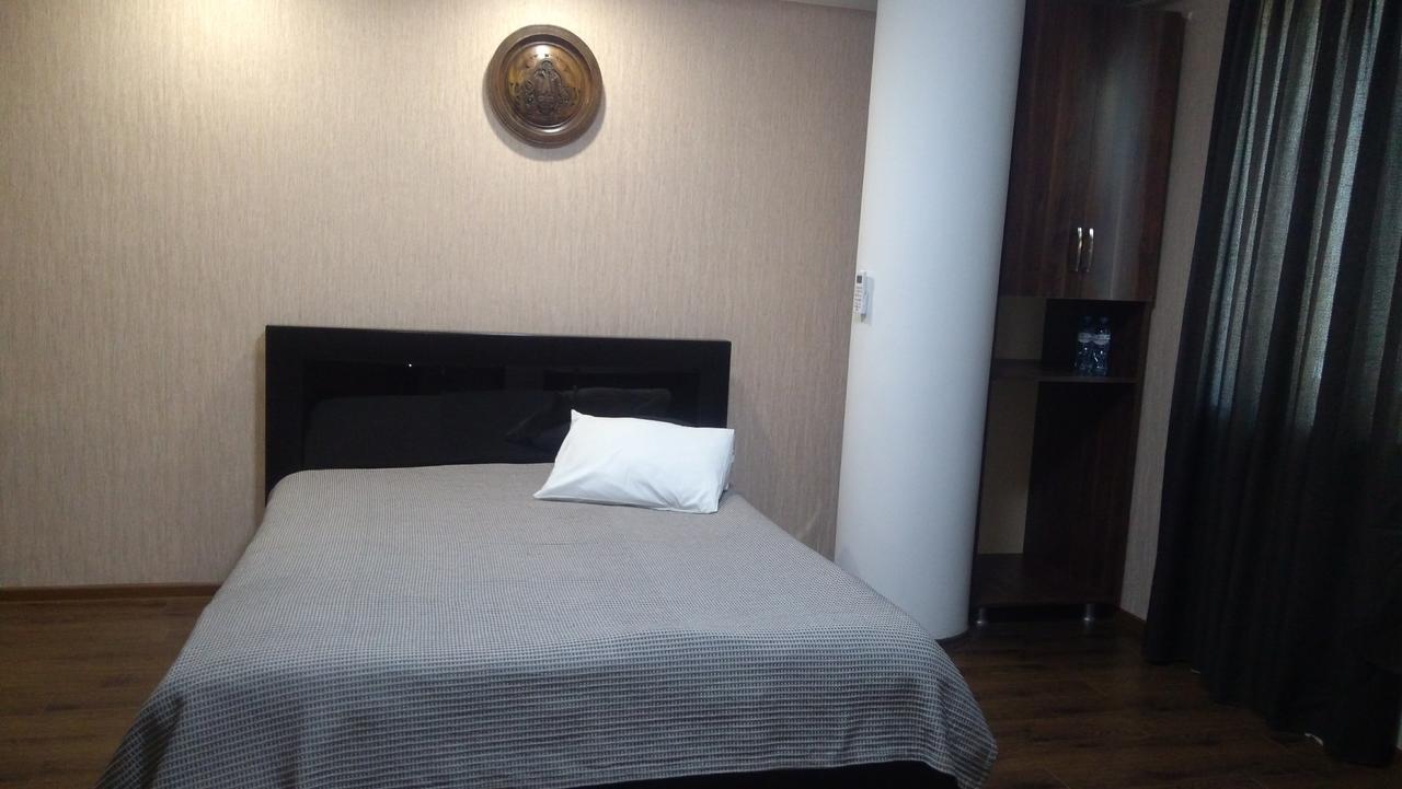 All Seasons Hotel On Freedom Square Tbilisi Luaran gambar